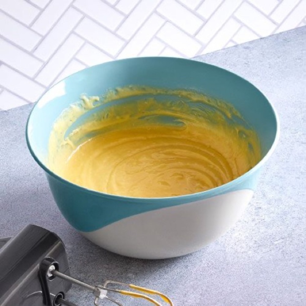Pampered Chef Bowl